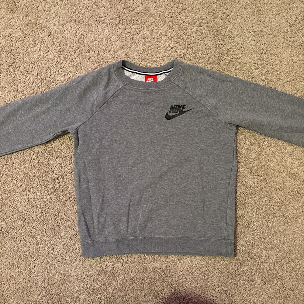 Grey Nike crewneck sweatshirt #sweatshirt